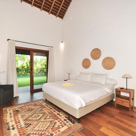 Villa Lala Кута Экстерьер фото